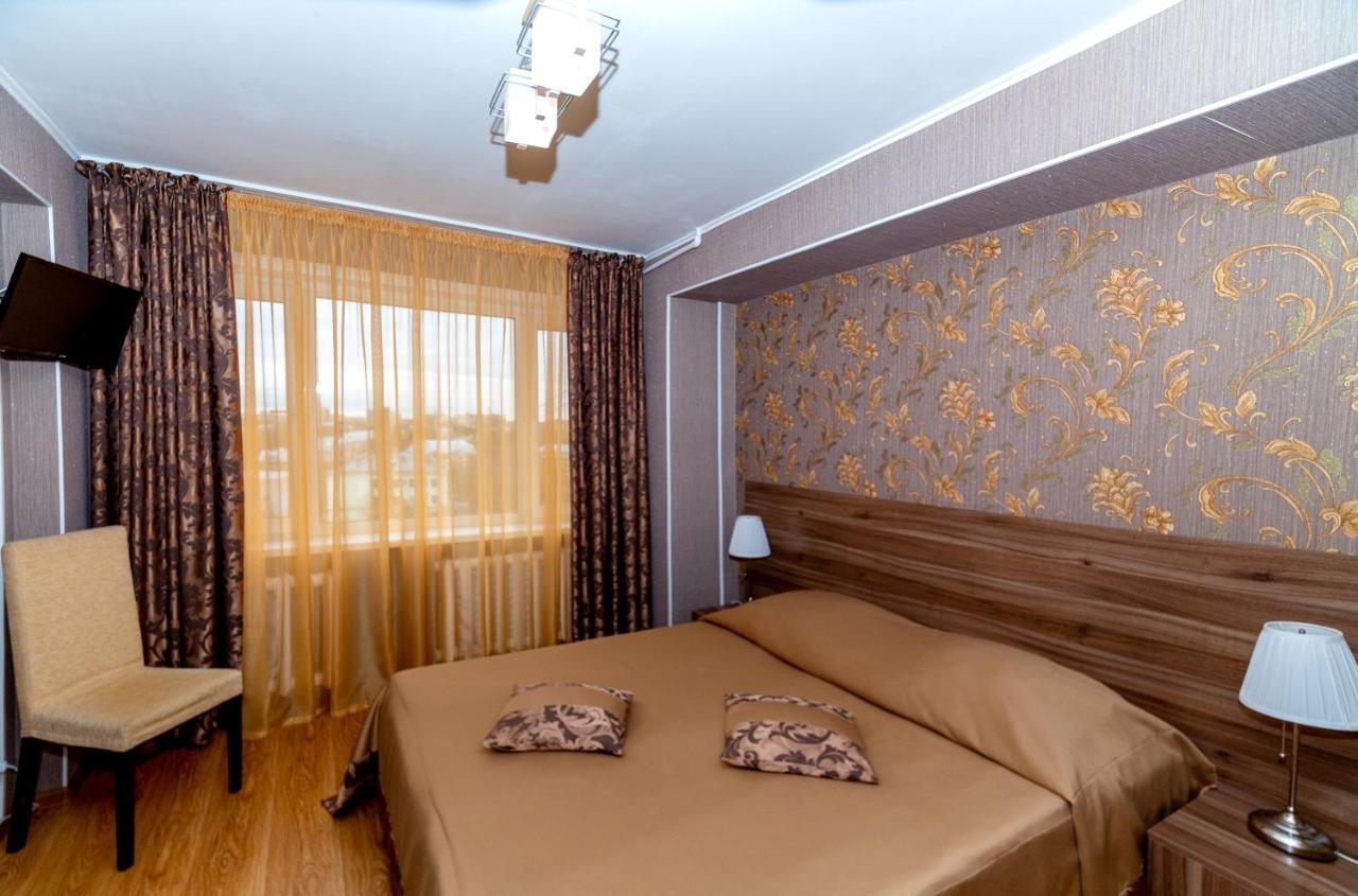 Zarya Hotel Włodzimierz Zewnętrze zdjęcie